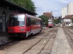 Zwei Triebwagen LRV 2000 am 12.05.2006 im Endbahnhof Vila Real.