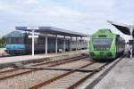 LEIRIA (Distrikt Leiria), 24.09.2013, links Triebwagen 0458 und rechts Triebwagen 0365 auf der Linha do Oeste nach Caldas da Rainha, Wagen 365 fährt zuerst