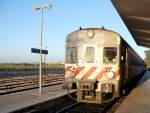 VILA REAL DE SANTO ANTÓNIO (Distrikt Faro), 19.01.2007, ein Triebzug BR 0600 wartet auf die Abfahrt in Richtung Faro
