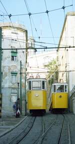 Lissabon Standseilbahnen__Elevador do Lavra__Eng, enger, do Lavra...