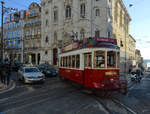 Ein Remodelado in der roten Variante für die touristische Bergtour durch Lissabon.