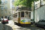 Lissabon Elétricos__Tw 569 auf Linie 28 nach Carreira.