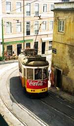 Lissabon Elétricos__Tw 551 auf Linie 28.