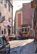 Nicht die berhmte 28, sondern die kurze Verbindung von Sao Tome nach Martim Moniz, Linie 12, mit Anschlu an die mittlerweile weltberhmte Linie 28.