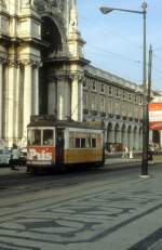 Lisboa / Lissabon SL 18 (Tw 278) Praca do Comércio im Oktober 1982.