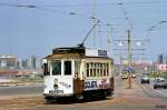 Tw 201 biegt in den Kreisverkehr am Castelo do Queijo ein (11. Mai 1988).