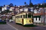 Porto Tw 280 in der Rua de Miragaia kurz vor Erreichen der stadtnahen Endstelle Infante, 14.09.1990.