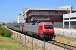 765 604-2 erreicht mit dem IC 570 aus Lissabon in Kürze Faro.

Faro 25.06.2024