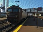 Nachdem sie ihre Fahrt am 09.10.2016 im Bukarester Nordbahnhof beendet hatte, schub die 45-0379-3 ihre Wagengarnitur zur Abstellstette.