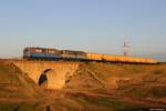 60 0455 (92 53 0 60 0455-5 RO-CTV) + 60 1562 (92 53 0 60 1562-7 RO-THF) mit Güterzug nach Tulcea am 16.08.2019 bei Mihai Viteazu