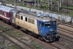 Diesellok 60-0748-8 faehrt im Nordbahnhof Bukarest am 30.03.2016 mit Regiozug ein.