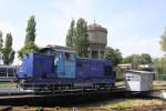 Im Depot Timisoara steht ein schner Wasserturm. Vor diesem wird hier am 12.5.2010
gerade die CFR 80-0280-0 auf der Drehscheibe in Position gebracht.