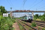 962 091 rauscht als RE 9254 Pitesti - Bucuresti Nord durch Carpati in Richtung Bucuresti Nord.