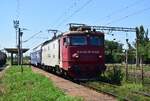 400 581-1 f�hrt mit dem R 5053 Ploiesti Sud - Marasesti in Ploiesti aus.