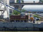 Kleinlokomotive an der Kaimauer, im Hafengelände PEHI (Rumänien)230704