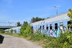 Blick auf einige z-gestellte Schlafwagen an der Zufahrt der westlichen Abstellung des Depot Bukarest.