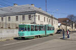 Am 17. März 2013 erreicht Tatra KT4D 224 (ex. Berlin 219 091) soeben als Linie 1R die Haltestelle Stadion.