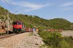 0400 173 (91 53 0400 173-7 RO-GFR) mit Güterzug bei Meja am 21.04.2019 