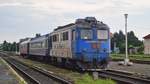 Diesellok 92-53-0-600928-1 beginnt ihre Fahrt nach Ramnicu Valcea am 29.07.2018 in Bahnhof Sibiu.