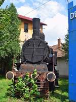 Diese Dampflok steht ausgestellt am Eingang des Bahnmuseums Sibiu. Aufnahme vom 29.07.2018.