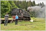 Da es auf dem oberen Streckennetz um Comandau keine statinäre Dampflok gibt, kam der Besitzer dieser Waldbahnen, Georg Hocevar, auf die Idee die Lok mitzunehmen, (15.06.2017)