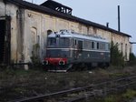 Diesellok 92-53-0-60-0877-0 vor dem Bahnbetriebswerk Giurgiu am 15.10.2016