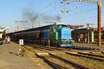 Wasserkran im Bahnhof Ploiesti Sud mit kurzem Kohlewagenzug fotographiert am 29.09.2017