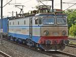 E-Lok 40-0911-4 mit Containerzug am 08.09.2017 in Bahnhof Bucurest Baneasa