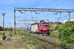 410 403-6 rauscht mit dem IR 1572 Galati - Bucuresti Nord durch Basarab Richtung Bucuresti Nord.