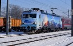 E-Lok 480-001-3 mit PErsonenzug aus Richtung Constanta durchfhrt Bahnhof Bucuresti Baneasa am Vormittag des 24.01.2016.