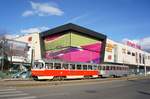 Rumänien / Straßenbahn (Tram) Arad: Tatra T4D - Wagen 903 (ehemals Halle/Saale) sowie Tatra B4D - Wagen 213 (ehemals Halle/Saale) der Compania de Transport Public SA Arad (CTP Arad SA), aufgenommen im März 2017 im Stadtgebiet von Arad.