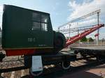 Ein Kran PK-5 für Instandsetzungsarbeiten im Eisenbahnmuseum von Moskau Anfang Mai 2016