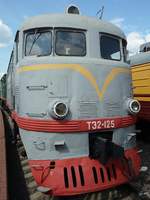 Die Diesellokomotive ТЭ2-125 im Eisenbahnmuseum von Moskau Anfang Mai 2016