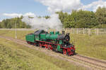Die Dampflokomotive Su 213-58 fährt auf dem Testring in Schtscherbinka am 25.