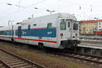 Einer der beiden Maschinenwagen (D-FPC 62 80 96-99 301-7) des 20-teiligen Talgo-Swift-Zuges RUS C 6-03 als EN 441 von Berlin Ostbahnhof nach Moskwa Kurskaja, abgestellt am 06.02.2017 in