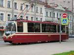 Straßenbahn-Triebwagen LM-99 Nr. 3913 in St. Petersburg, 10.9.17