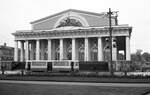 Leningrad Tram__LM-57 vor der Alten Börse.__10-1977