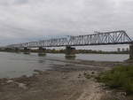 Die Eisenbahnbrücke über den Ob in Nowosibirsk ist mit 765 Meter eine der längsten Brücken der Transsibirischen Eisenbahn, Nowosibirsk am 13.
