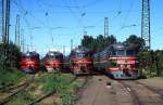 Gleich vier Vororttriebwagen waren im Juni 1990 im Leningrader Depot nebeneinander abgestellt: ER1-555, ER1-244, ER2-692 und ER2 46.