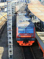 Zum Abschluss noch ein weitere Triebzug ED9M-0262 in der Hafenstadt Wladiwostok am 23.