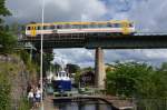 Hverud Schleusen Trogbrcke und Dieseltriebwagen Y1 aus den 80er Jahren.