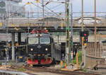 Am 18.07.2015 verlässt Rc6 mit Regionalzug den Bahnhof Stockholm Central in Richtung Süden.