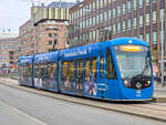 Stra�enbahn Stockholm Zug 472 auf der Linie 7 nach Waldemarsudde in der Endstation T-Centralen, 11.05.2026.