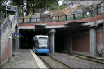 Zwischen zwei Tunnels -    Tvärbanan, Station  Alvik .