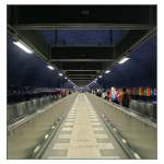 Blaue Linie, Stammstrecke, Station  T-Centralen  -    Der Bahnhof der Blauen Linie bildet zusammen mit dem Stationsteil der beiden anderen Linen ein V.