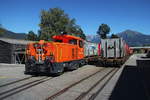 Eine der neuen bimodalen Rangierloks der RhB Geaf 2/2 beim rangieren in Untervaz/Trimmis.08.09.20