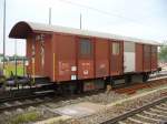 SBB - Dienstwagen Xs 40 85 95 45 731-3 im Bahnhof von INS am17.09.2007