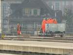 SBB - Rollwagen mit Motor unterwegs zu einer Baustelle im Bahnhof Biel am 25.03.2015