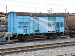 SBB - Ausrangierter Dienstwagen X 40 85 94 45 678-7 im Bahnhofsareal von Payerne am 10.02.2018