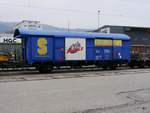Gleisbau Scheuchzer - Dienstwagen Xs 40 85 950 7 468-8 abgestellt im Güterbahnhof von Biel/Bienne am 24.02.2018